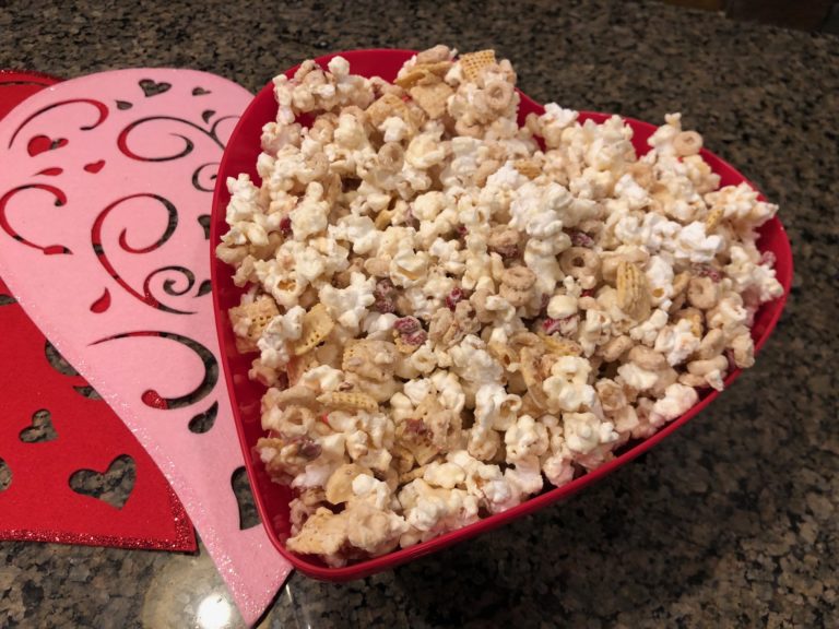 Cupid’s White Chocolate Popcorn