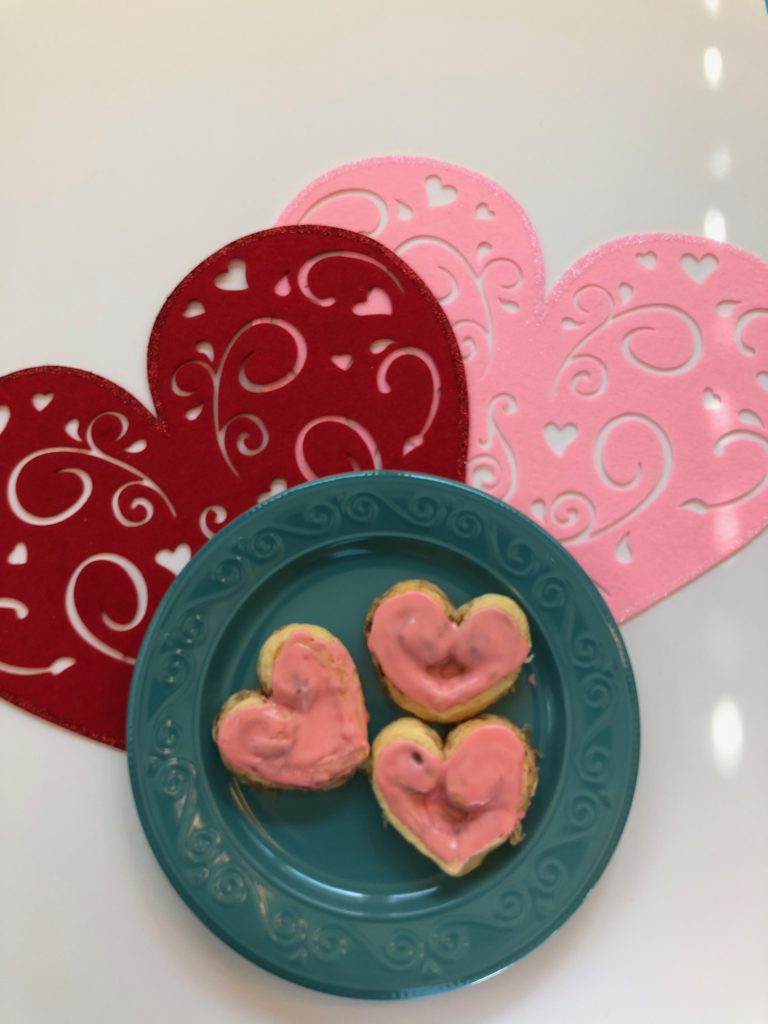 Heart-shaped Cinnamon Rolls