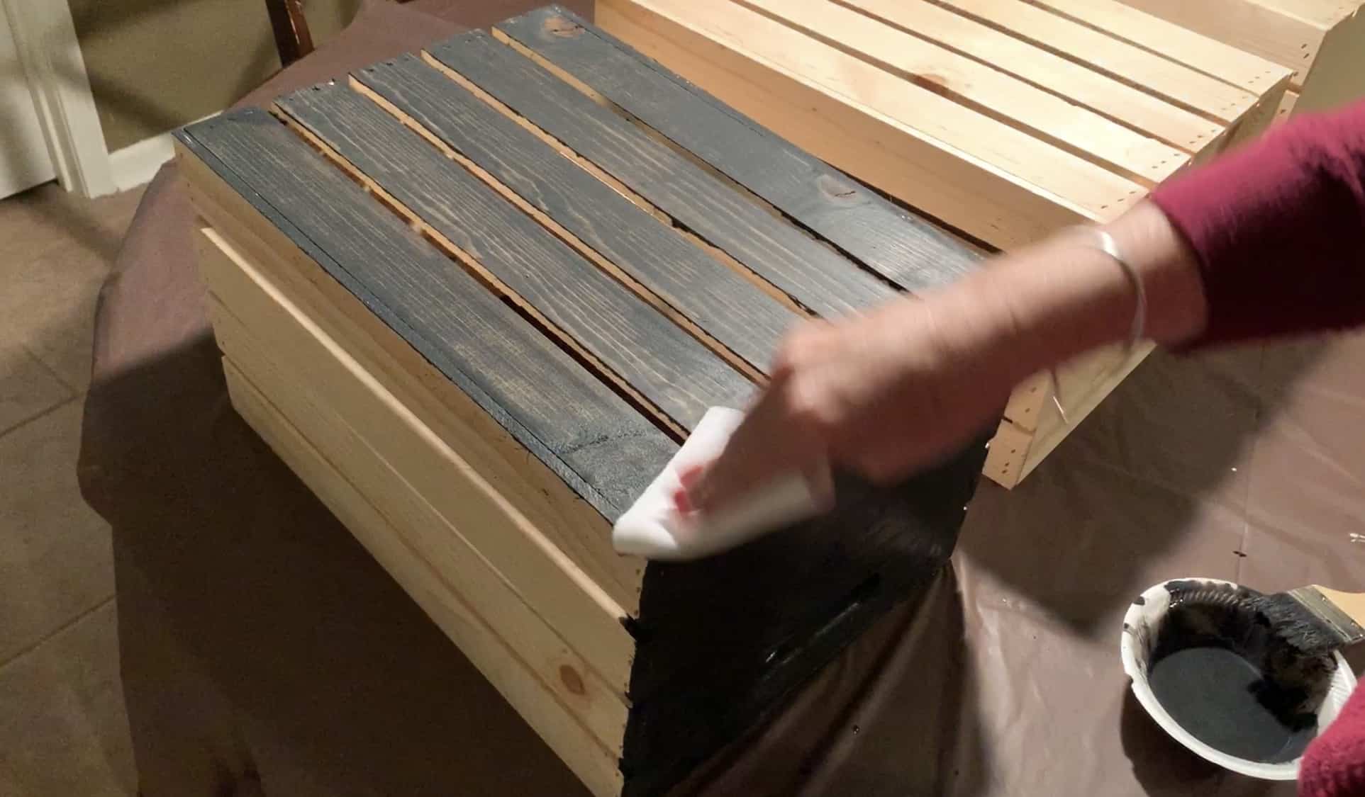 How to Make New Wood Look Old and Weathered (Easy DIY Crates) - My ...