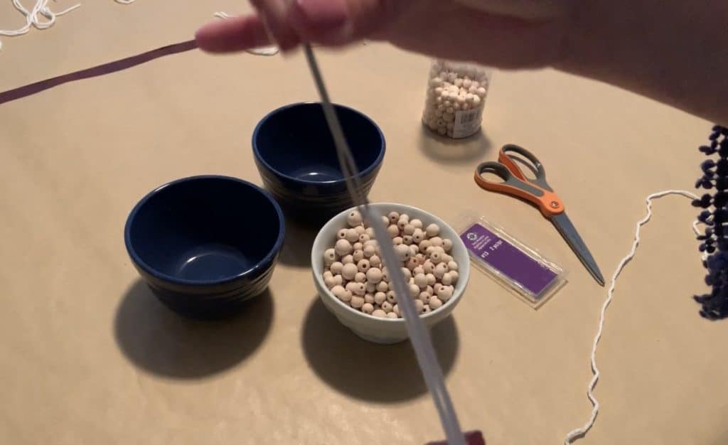 making garland tassel