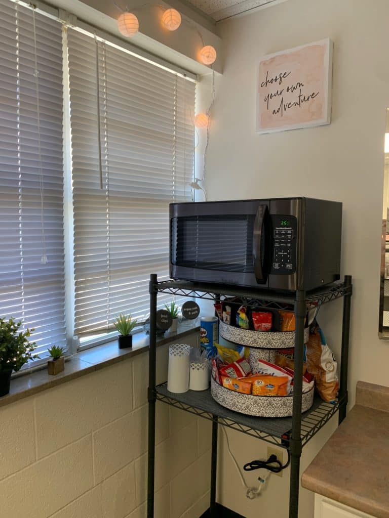 Dorm Room tour - microwave, stand, snack tray
