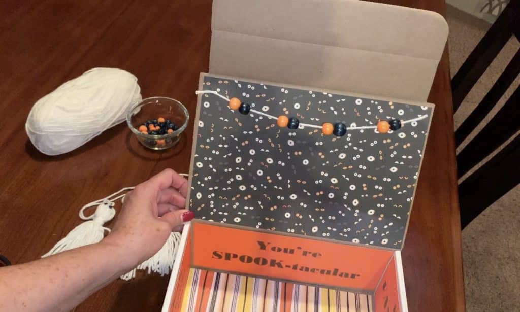 Hanging bead garland