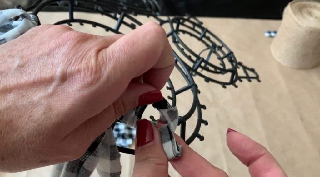 Halloween Decor DIY: Tinsel Cat from Dollar Tree