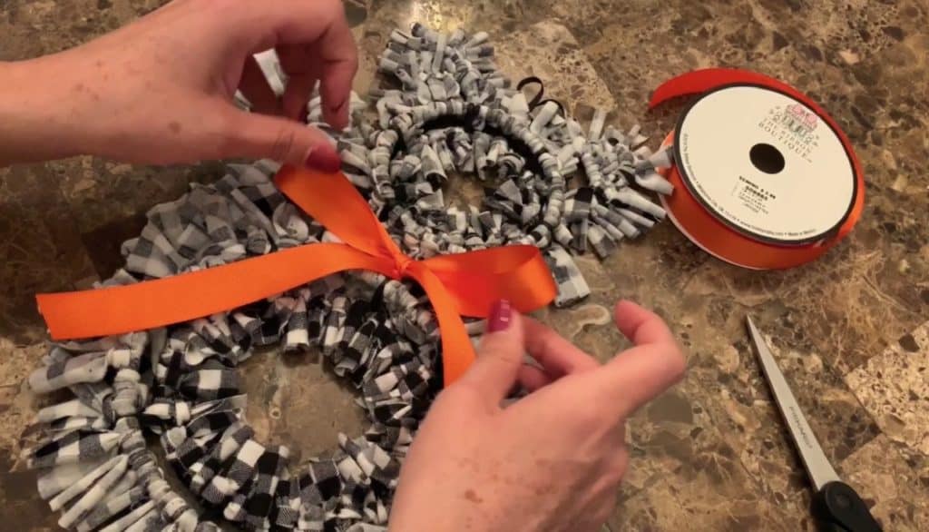 Halloween Decor DIY: Tinsel Cat from Dollar Tree