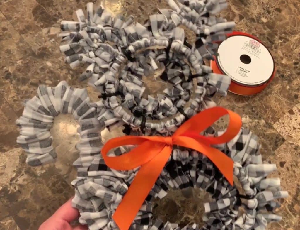 Halloween Decor DIY: Tinsel Cat from Dollar Tree