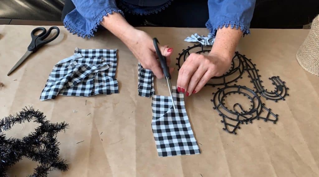 Halloween Decor DIY: Tinsel Cat from Dollar Tree