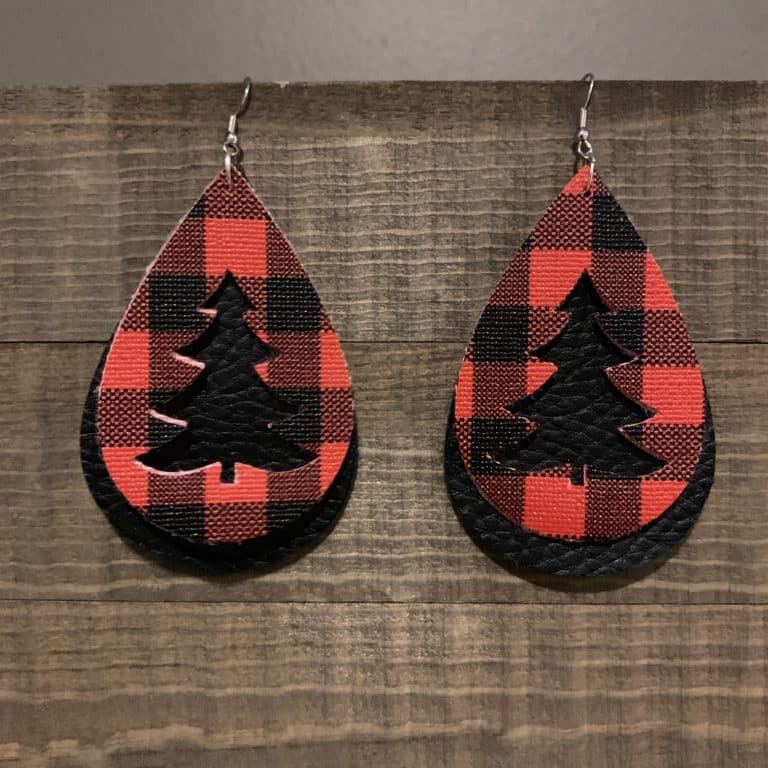 DIY Faux Earring with trees cut with Cricut