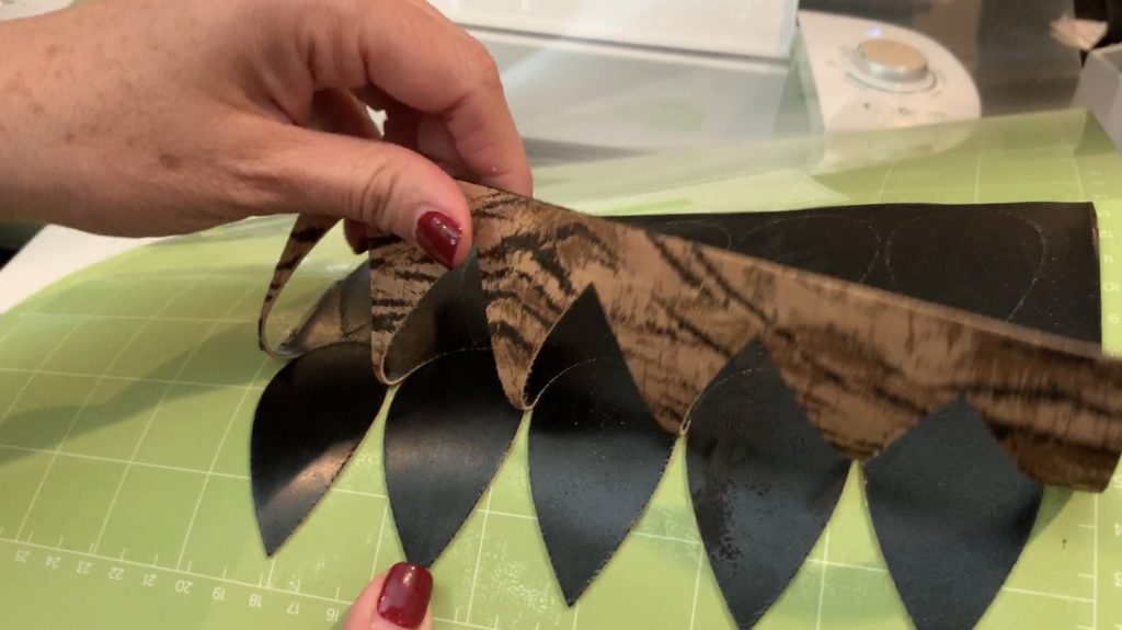 How to make cork earrings on a Cricut Explore