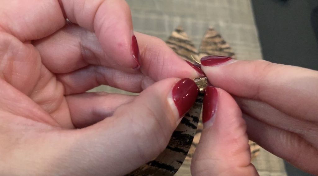 How to make cork earrings on a Cricut Explore