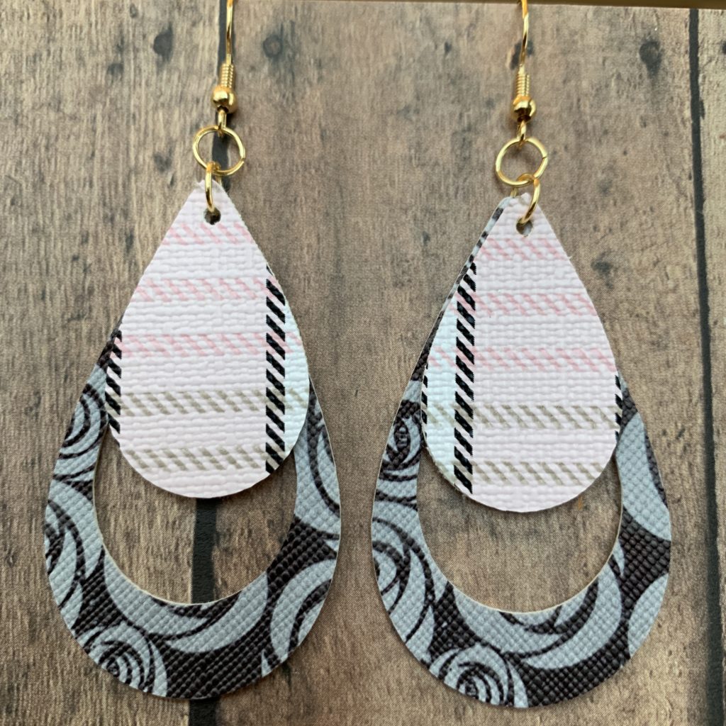 diy faux leather earrings, cut on a Cricut Explore