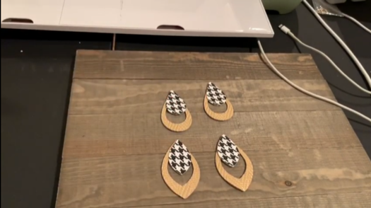 making diy earrings using a Cricut