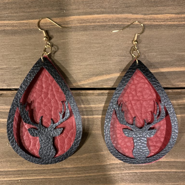 Reindeer faux leather earrings diy