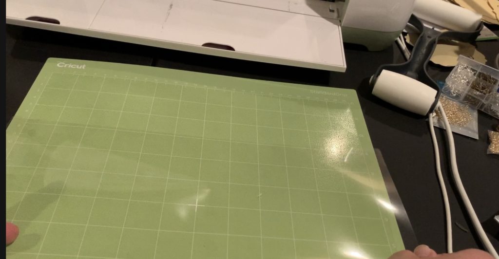 making diy faux leather earrings in Cricut Design Space