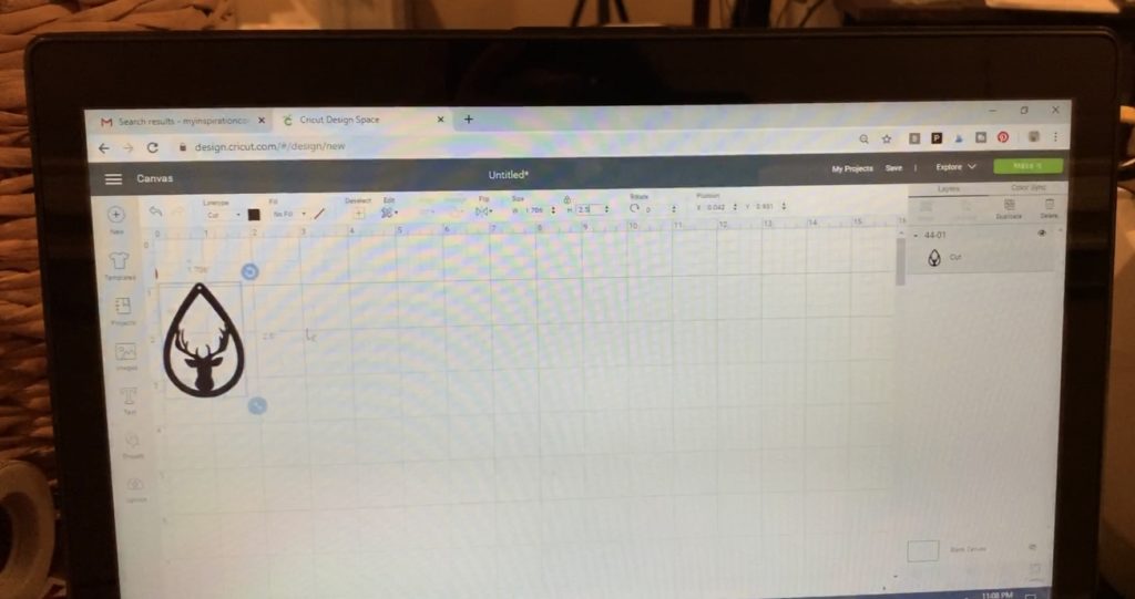 making diy faux leather earrings in Cricut Design Space