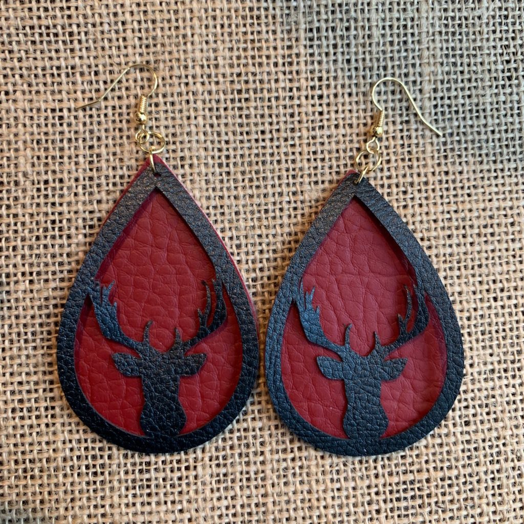 Reindeer faux leather earrings diy