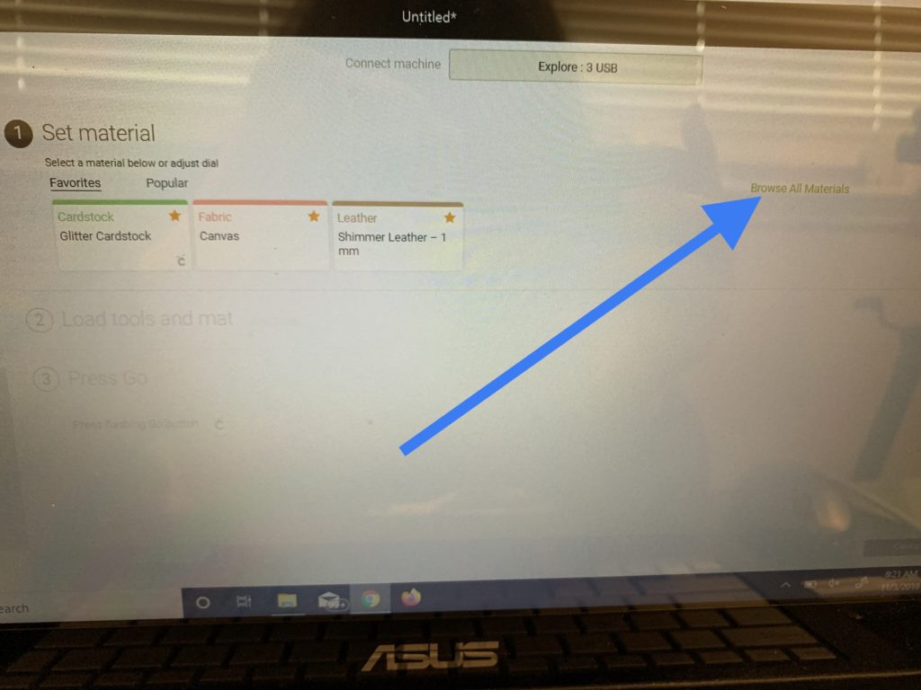 Making snowman faux leather earrings on the cricut machine