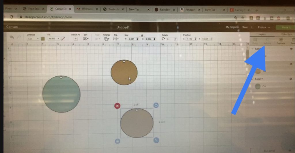 Pointer to Ungroup button in Cricut Design space