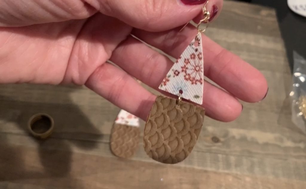 add faux leather pieces onto the hook