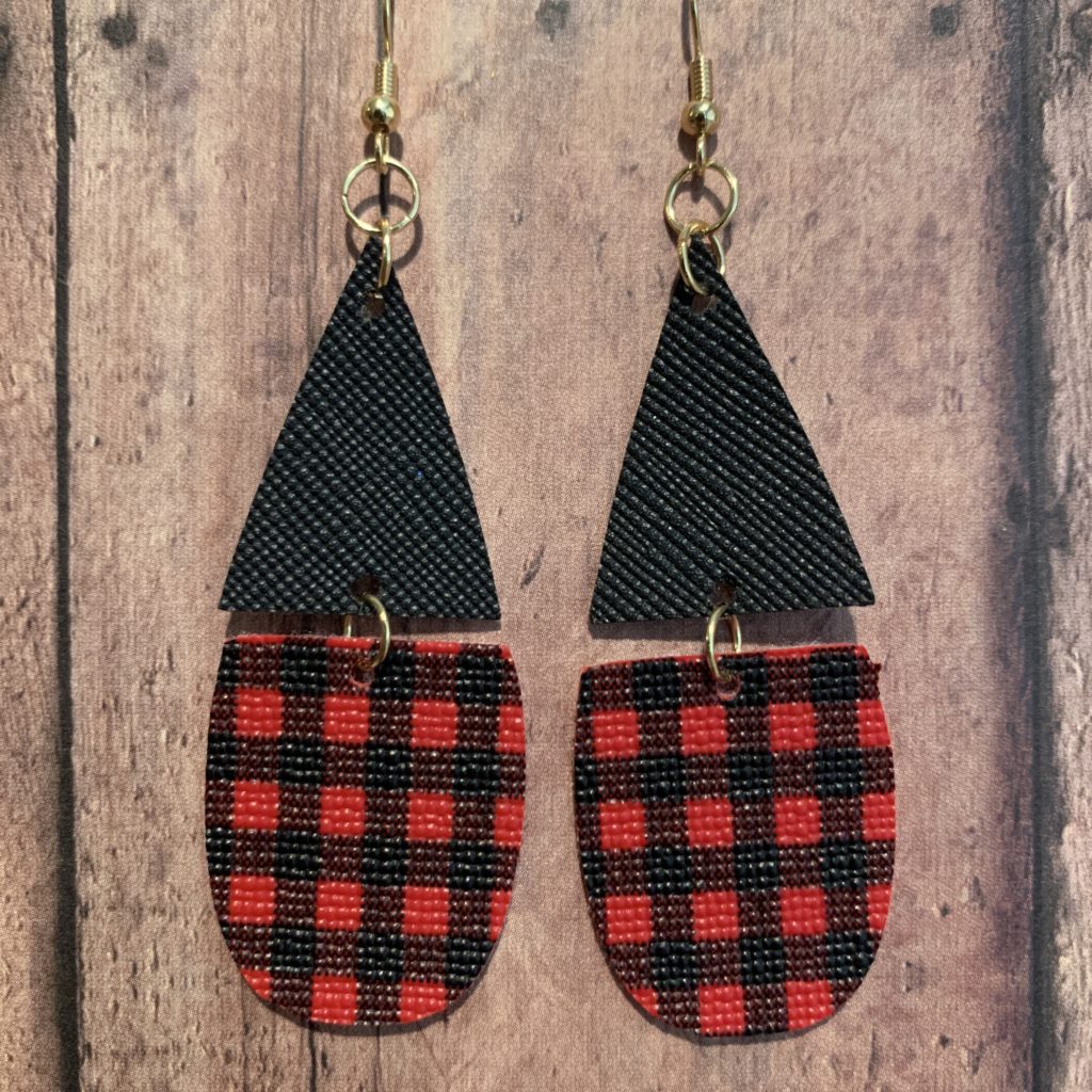 diy split faux leather earrings
