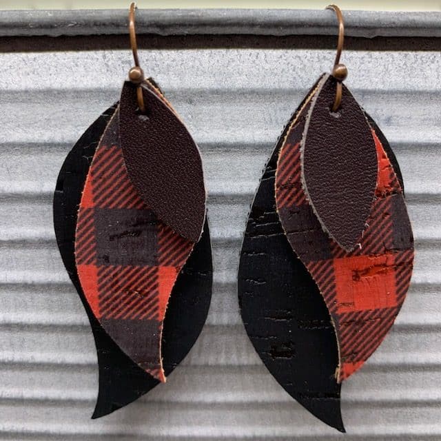 diy faux leather earrings that are curvy and stacked