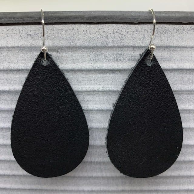 how to cut genuine leather on a cricut, genuine leather earrings