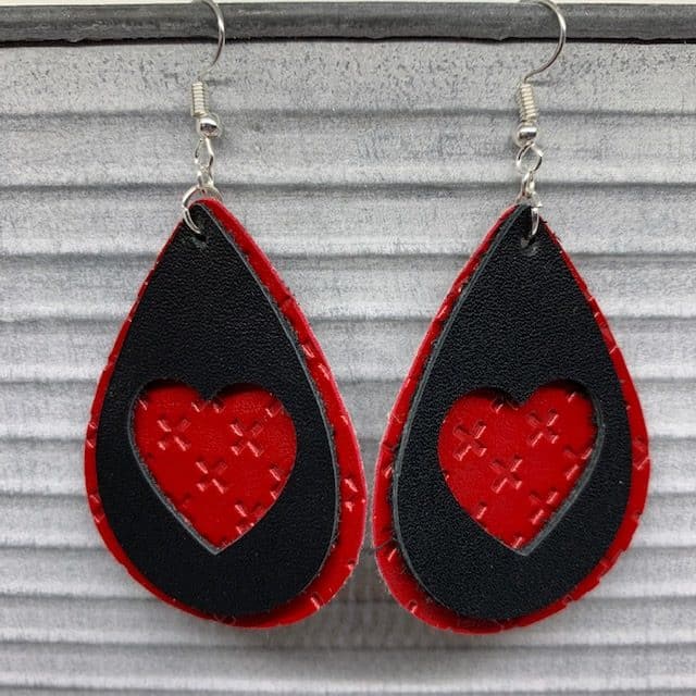 diy heart earrings, made on a Cricut machine