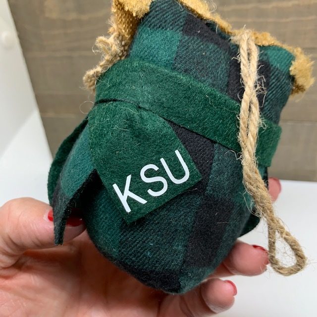 Personalize with Cricut by using heat transfer vinyl to put letters on these owl ornaments