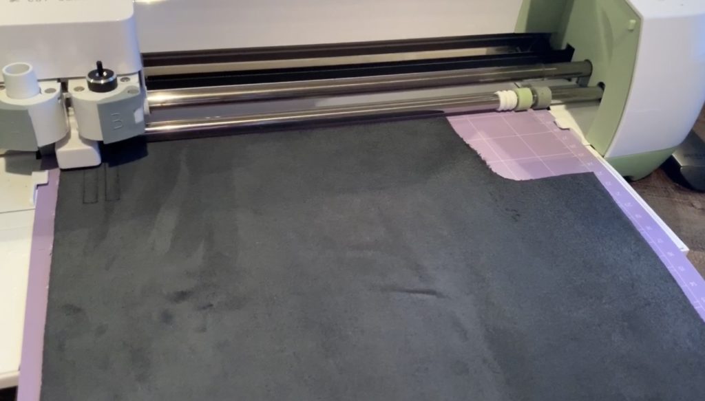 cutting bar earrings on genuine leather