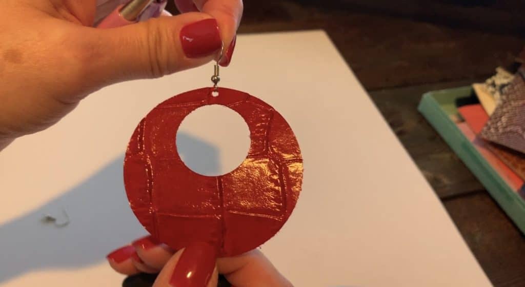 leather circle earrings diy on the hook