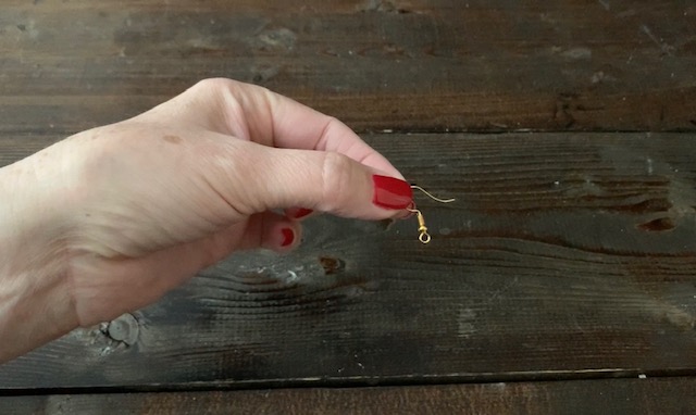 basic earring hook