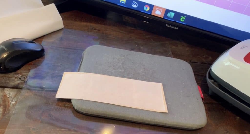 Cricut Easy Press apply Heat n Bond