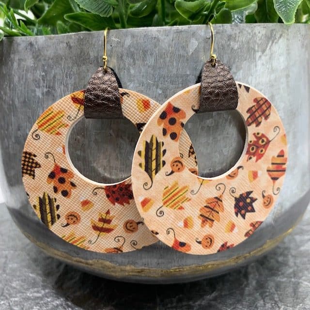 circle leather earrings diy