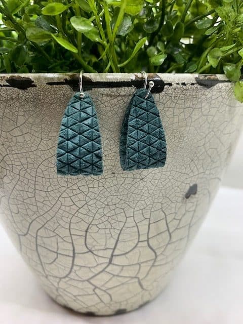 leather hoop earrings diy