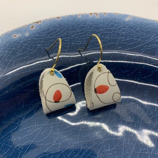 leather hoop earrings diy