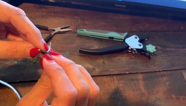 making leather hoop earrings
