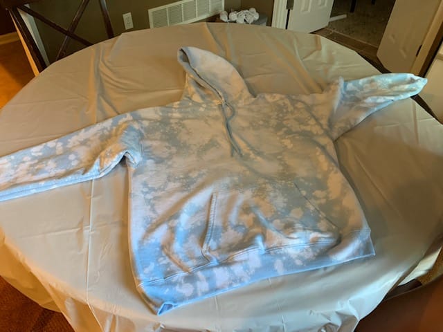 Bleach Spray Shirt DIY