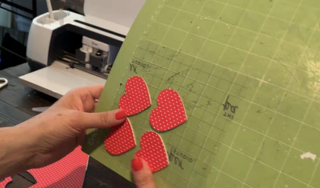 cutting double sided leather in the cricut machine