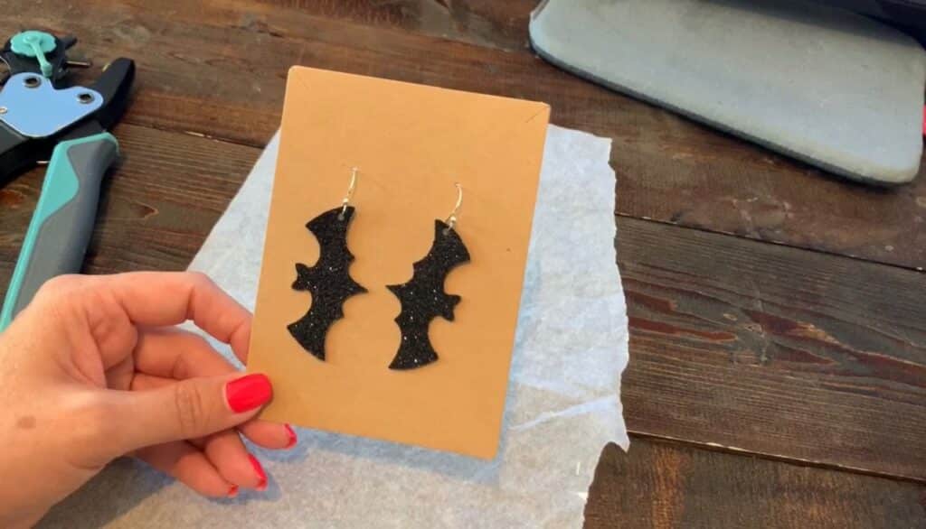 bat earrings diy to make Halloween leather earrings