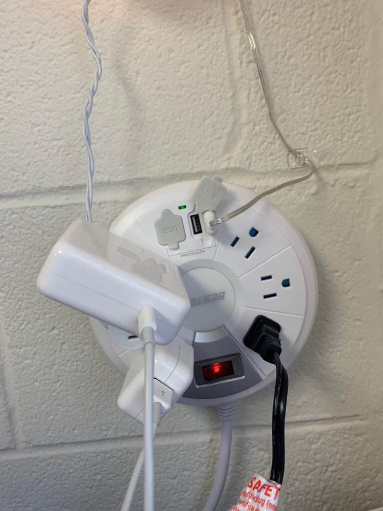 Command Strips and Command Hooks for college move in day tips