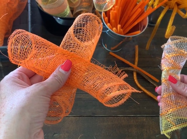 mesh rolls and mesh tube for mesh bundles