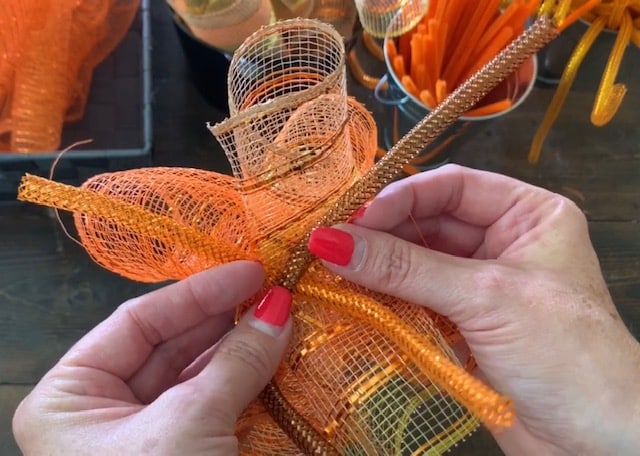 mesh rolls and mesh tube for mesh bundles