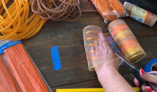 cutting mesh for pumpkin wreath diy