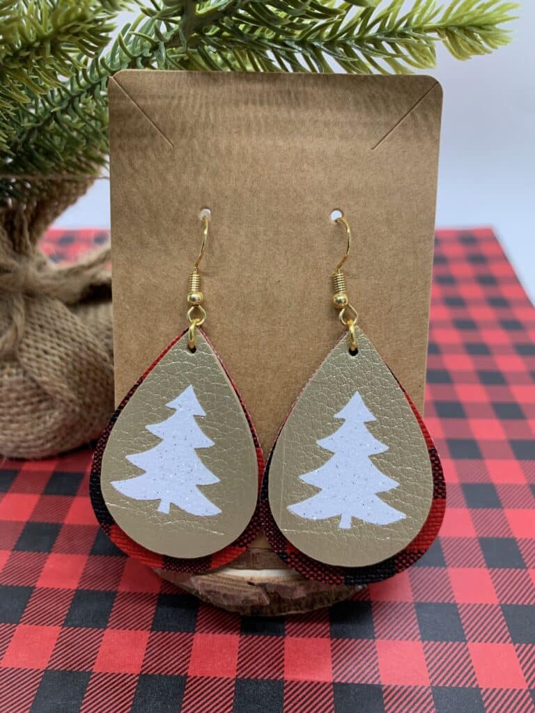 Christmas Tree Earrings DIY on a Cricut