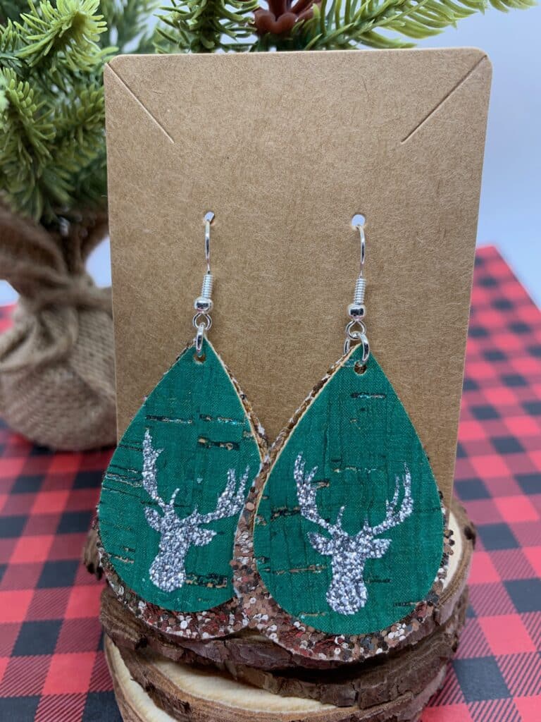 cork faux leather earrings diy for Christmas holidays